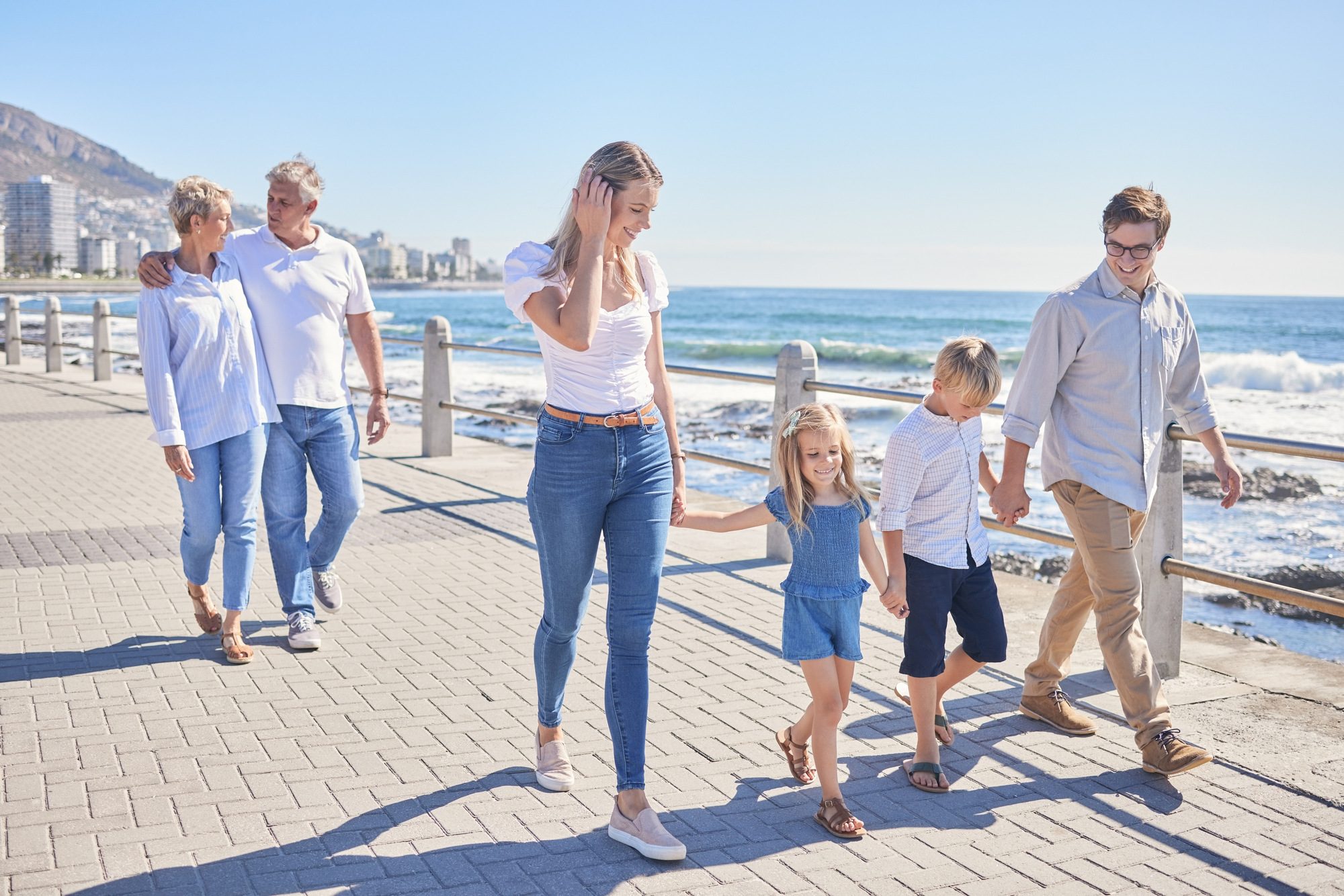 multi gen family at the beach